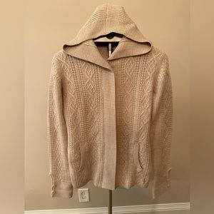 Smart wool cream wool zip cardigan.